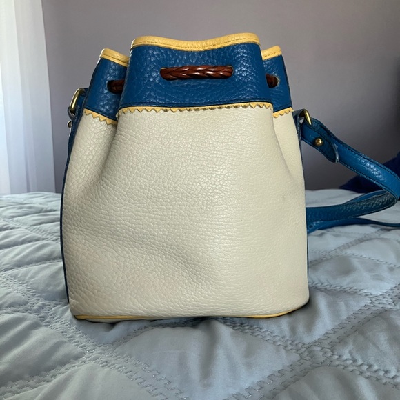 Dooney & Bourke mini Teton drawstring - Picture 3 of 11